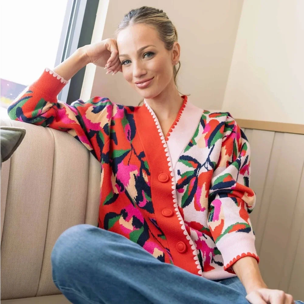 V-Neck Floral Colorblock Button Cardigan Sweater - Pink & Red
